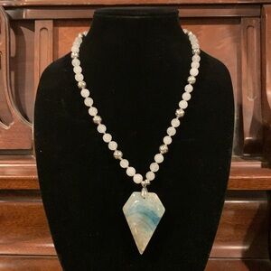White Jade & Dragon's Vein Pendant Necklace | Handcrafted Elegance
